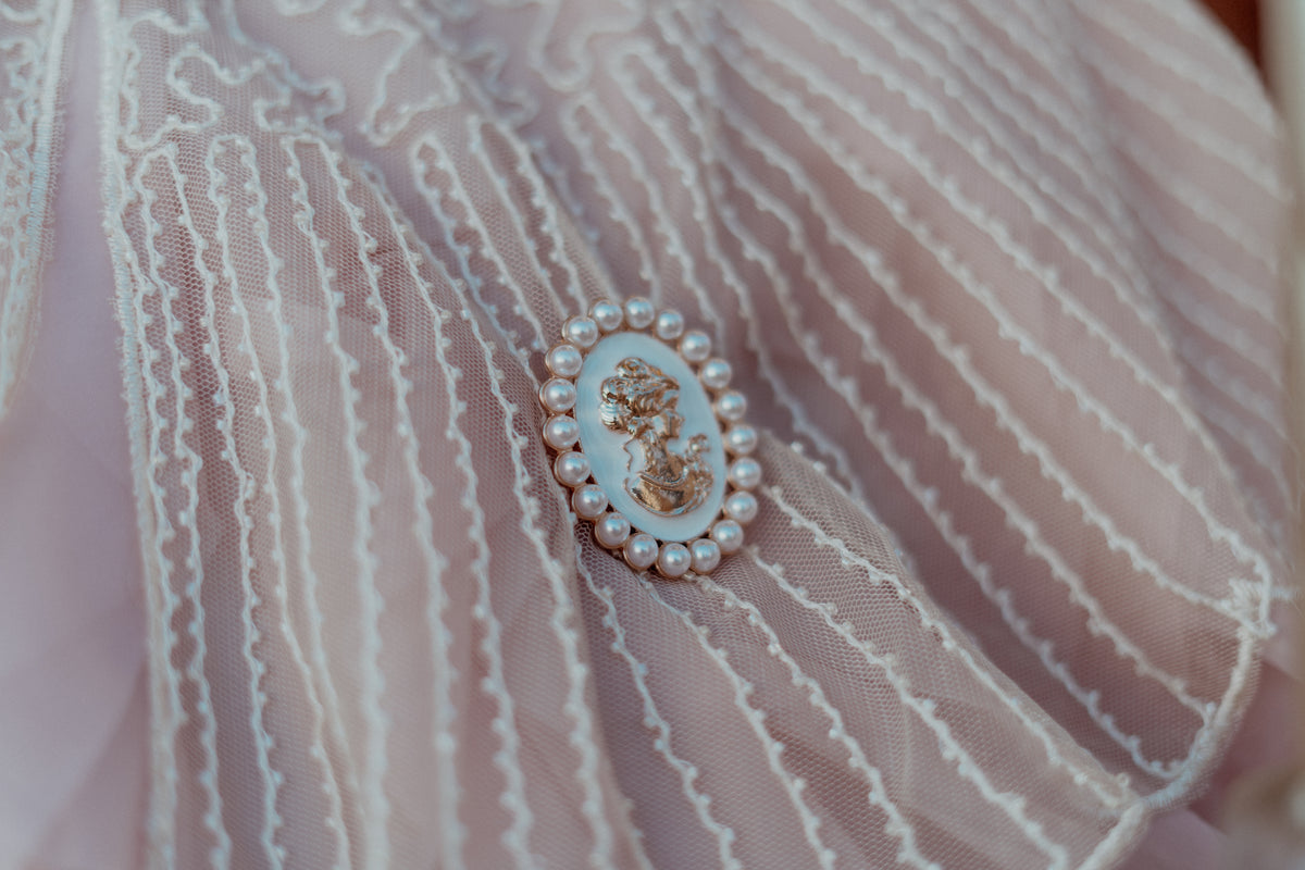 Broche CAMÉE